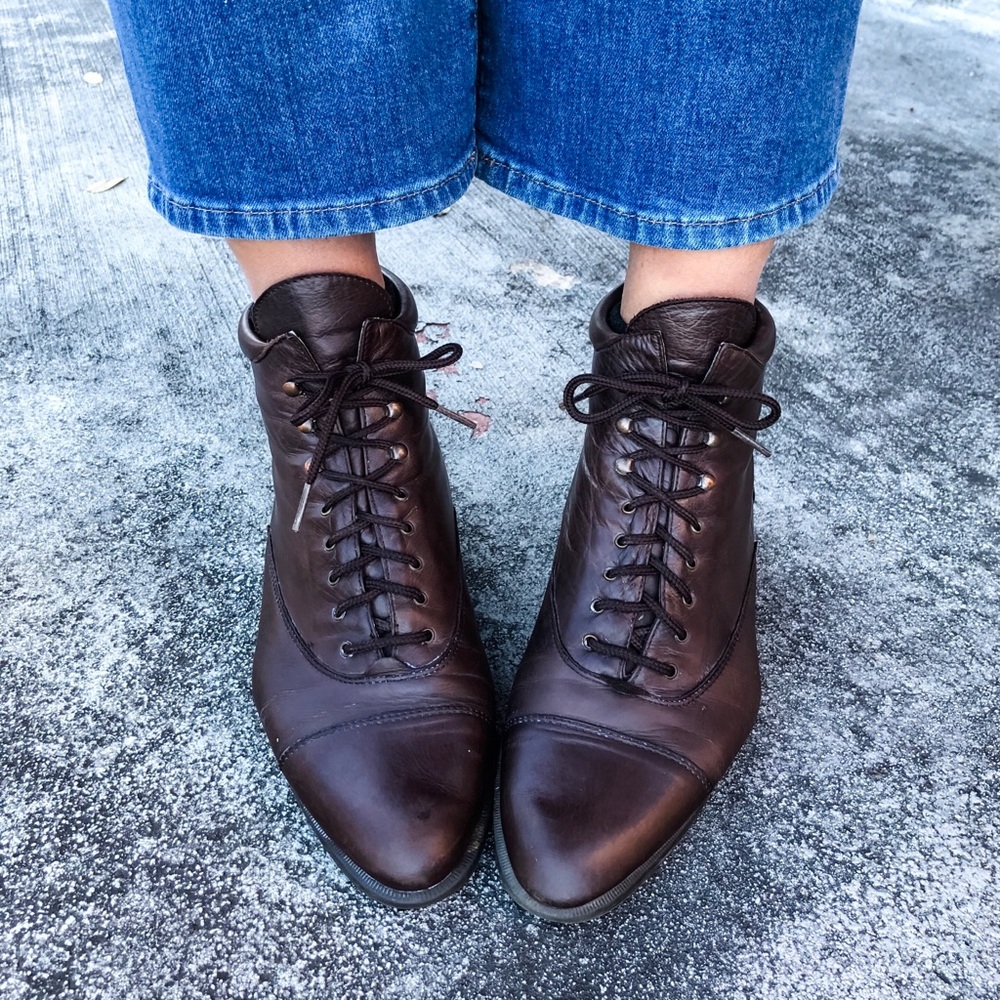 Vintage Chocolate Leather Lace-up Cap Toe Booties